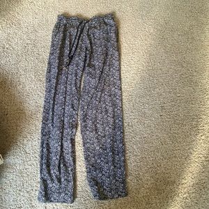 Express flowy pants. Slightly cropped!